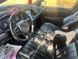 کرایسلەر 300